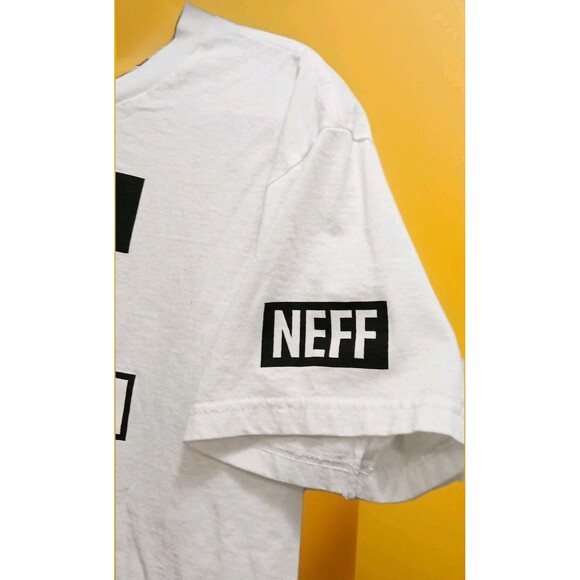 Disney Neff Mickey Mouse T-Shirt Men’s L White Graphic Streetwear Tee - Picture 3 of 6